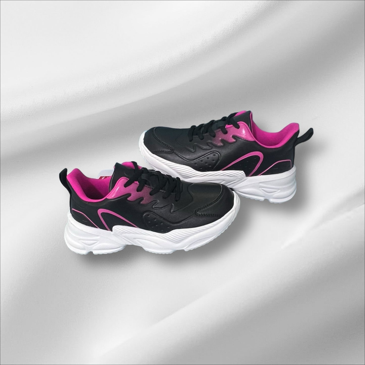 Athletic Shoes Women - Y66